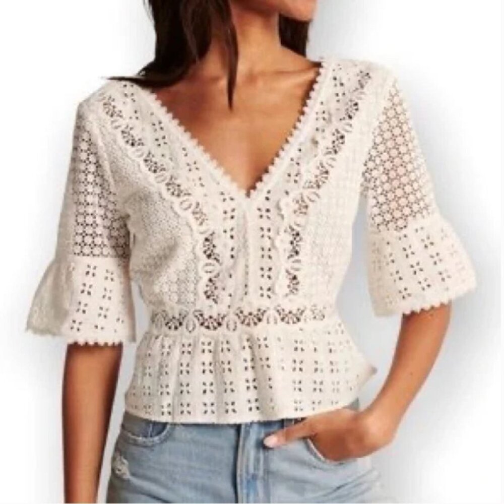 Abercrombie & Fitch | Crochet Lace ¾ Sleeve Peplum Crop Top Off White | Small